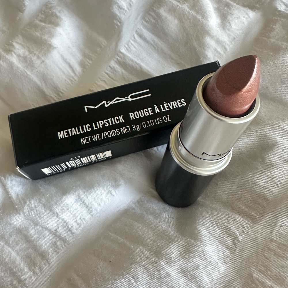 Rare. MAC Cosmetics Metallic Frost Lipstick in “Pale Rose”